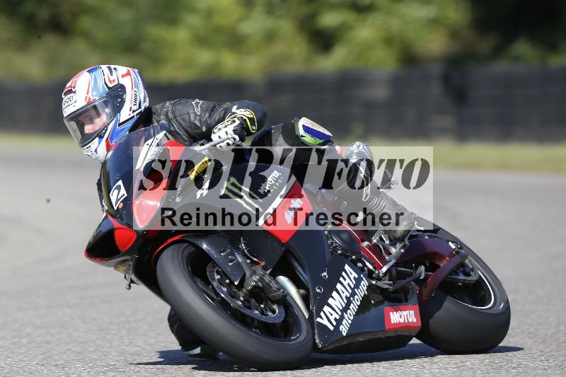 /Archiv-2025/49 26.08.2025 Cornu Master School ADR/rot-rouge/2